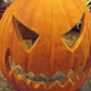 Pumpkin scary face Halloween decor 1/2 head